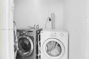 2631 Wilson St, Hollywood, FL 33020 - Photo 12