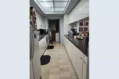 9805 NW 52nd St #312, Doral, FL 33178 - Photo 2