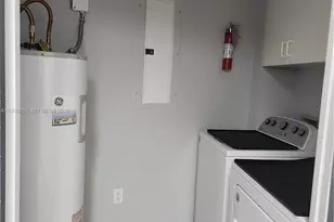 9805 NW 52nd St, Doral, FL 33178 - Photo 4