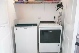 544 NE 5th St, Florida City, FL 33034 - Photo 10