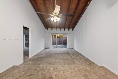 2331 Dogwood Ct #2331, Pembroke Pines, FL 33026 - Photo 4