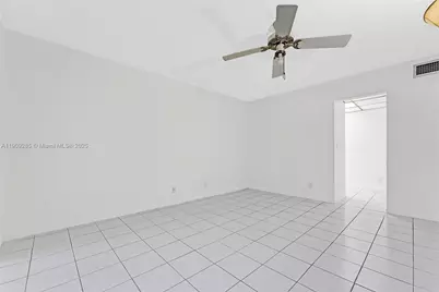 330 SE 2nd St #103G, Hallandale Beach, FL 33009 - Photo 12