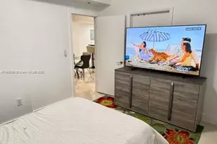 253 NE 2nd St, Miami, FL 33132 - Photo 18