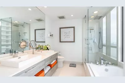 650 NE 32nd St #3807, Miami, FL 33137 - Photo 16