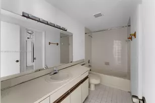 10215 SW 89th St, Miami, FL 33176 - Photo 14