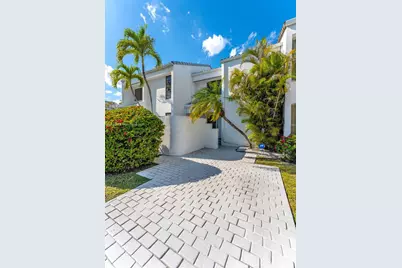 10215 SW 89th St, Miami, FL 33176 - Photo 4