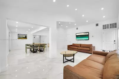 18280 NE 8th Ave #., North Miami Beach, FL 33162 - Photo 16