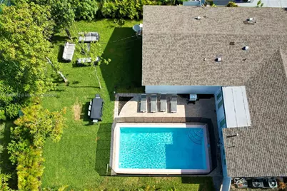 18280 NE 8th Ave #., North Miami Beach, FL 33162 - Photo 30