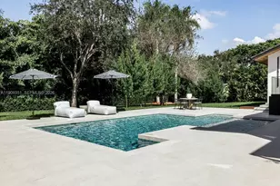 7910 Los Pinos Cir, Coral Gables, FL 33143 - Photo 2