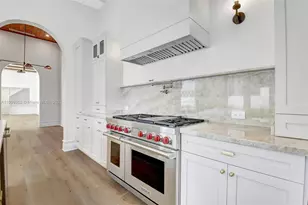 371 E Lakewood Rd, West Palm Beach, FL 33405 - Photo 4