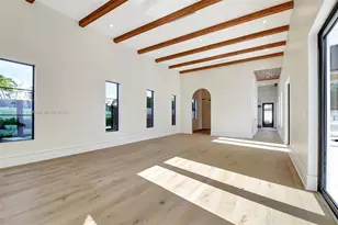 371 E Lakewood Rd, West Palm Beach, FL 33405 - Photo 6