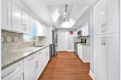 911 NW 135th Way, Sunrise, FL 33325 - Photo 18