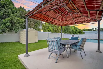 911 NW 135th Way, Sunrise, FL 33325 - Photo 34