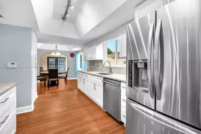 911 NW 135th Way, Sunrise, FL 33325 - Photo 20