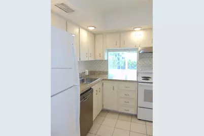 250 180th Dr #303, Sunny Isles Beach, FL 33160 - Photo 8