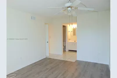 250 180th Dr #303, Sunny Isles Beach, FL 33160 - Photo 14