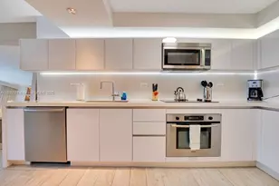 102 24th St, Miami Beach, FL 33139 - Photo 8