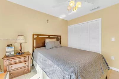18865 NW 1st St, Pembroke Pines, FL 33029 - Photo 22