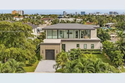 13045 Coronado Ter, North Miami, FL 33181 - Photo 2