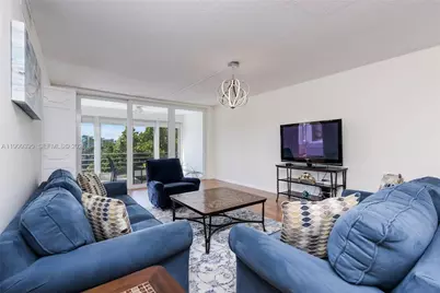 2671 S Course Dr #506, Pompano Beach, FL 33069 - Photo 10