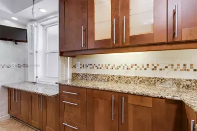 2671 S Course Dr #506, Pompano Beach, FL 33069 - Photo 6