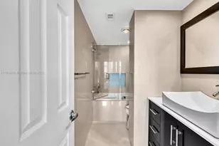 4400 Hillcrest Dr, Hollywood, FL 33021 - Photo 28