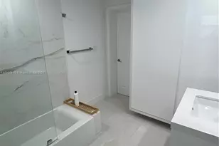 12685 NW Miami Ct, North Miami, FL 33168 - Photo 12