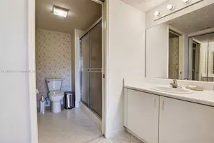 13105 SW 16th Ct, Pembroke Pines, FL 33027 - Photo 32