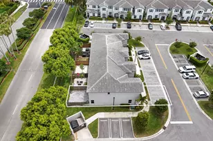 2723 SE 17th St, Homestead, FL 33035 - Photo 4