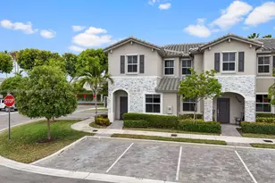 2723 SE 17th St, Homestead, FL 33035 - Photo 2