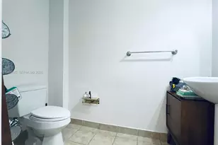 888 S Douglas Rd, Coral Gables, FL 33134 - Photo 18