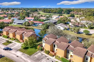 8117 NW 71st Ct, Tamarac, FL 33321 - Photo 4