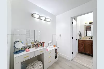 8117 NW 71st Ct, Tamarac, FL 33321 - Photo 34