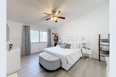 8117 NW 71st Ct, Tamarac, FL 33321 - Photo 32