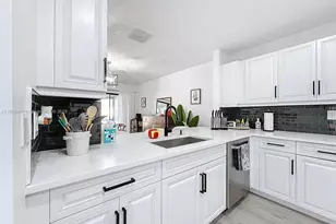 8117 NW 71st Ct, Tamarac, FL 33321 - Photo 12