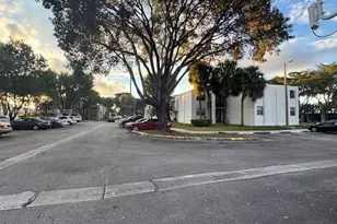 3610 SW 114th Ave, Miami, FL 33165 - Photo 2