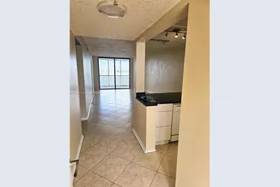 114 Lake Emerald Dr #409, Oakland Park, FL 33309 - Photo 1