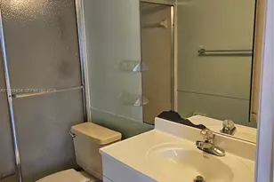 114 Lake Emerald Dr, Oakland Park, FL 33309 - Photo 16