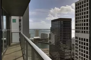 55 SE 6th St, Miami, FL 33131 - Photo 10