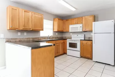 2152 NE 1st Ct, Boynton Beach, FL 33435 - Photo 8