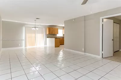 2152 NE 1st Ct, Boynton Beach, FL 33435 - Photo 6
