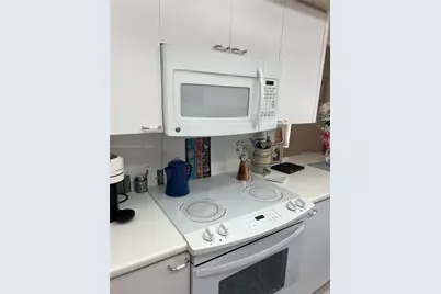 18011 Biscayne Blvd #305, Aventura, FL 33160 - Photo 4