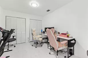 1211 S Independence Dr, Homestead, FL 33034 - Photo 10