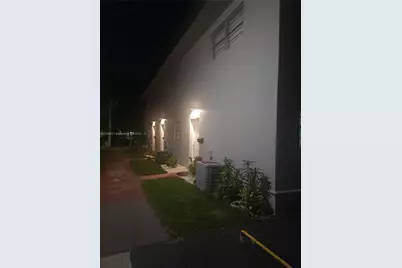 4320 NW 11th St #B, Miami, FL 33126 - Photo 6