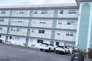 4311 Crystal Lake Dr, Deerfield Beach, FL 33064 - Photo 2