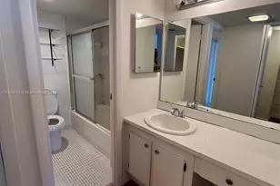 20301 W Country Club Dr, Aventura, FL 33180 - Photo 12