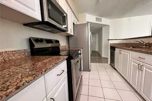 1155 Brickell Bay Dr, Miami, FL 33131 - Photo 2