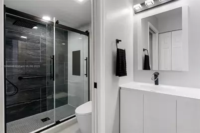 7408 Fairfax Dr #108, Tamarac, FL 33321 - Photo 22