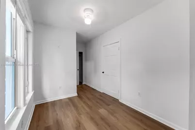 1621 NW 55th St, Miami, FL 33142 - Photo 14