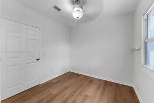 1621 NW 55th St, Miami, FL 33142 - Photo 10